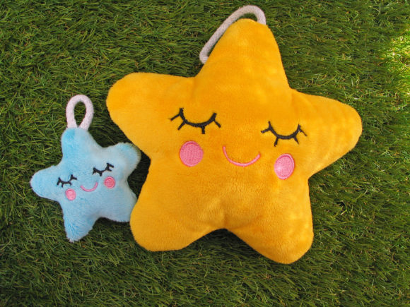 Star Face Review: A Playful Embroidery Design for Boutique Apparel